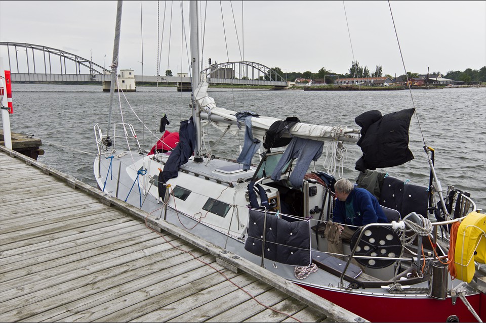 Nach Sturmfahrt ohne Motor im Hafen von Guldborg